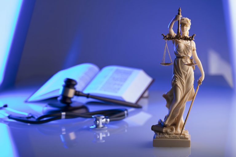 Spesa farmaceutica e appropriatezza prescrittiva in tema di biosimilari: molto rumore per nulla?