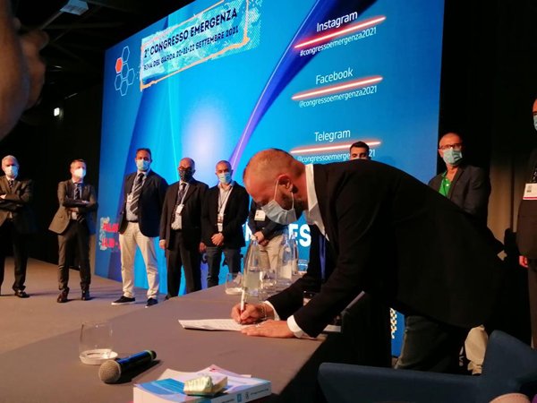 Firma carta di Riva