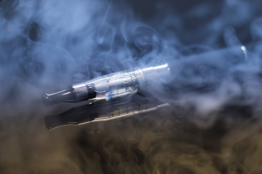 e-cigarette-1881957_1280 sigarette elettroniche