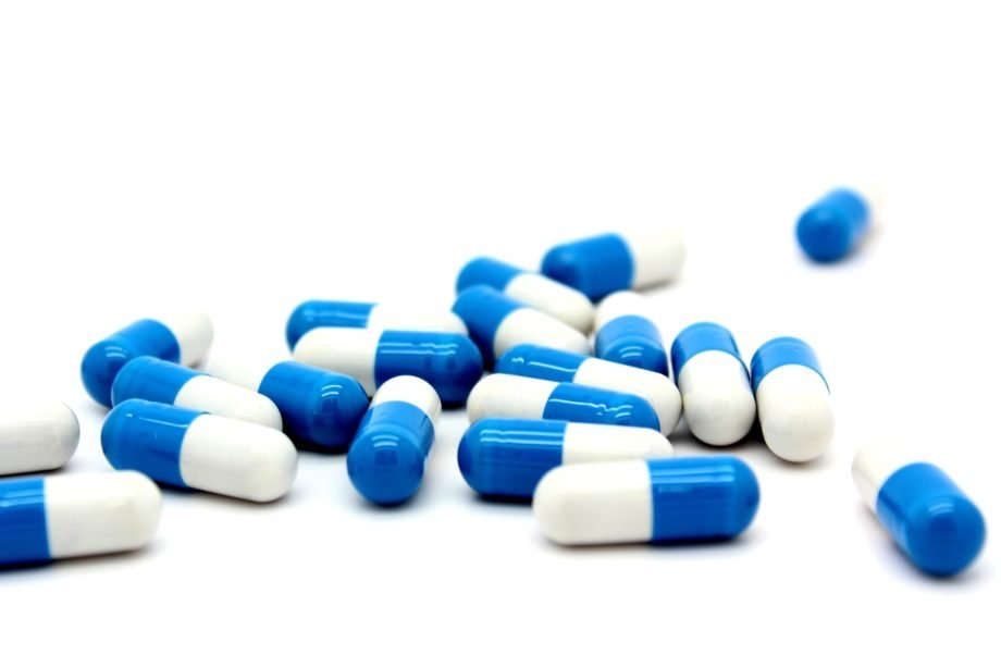 medicine-2207622_1280 Accesso alle cure farmacologiche