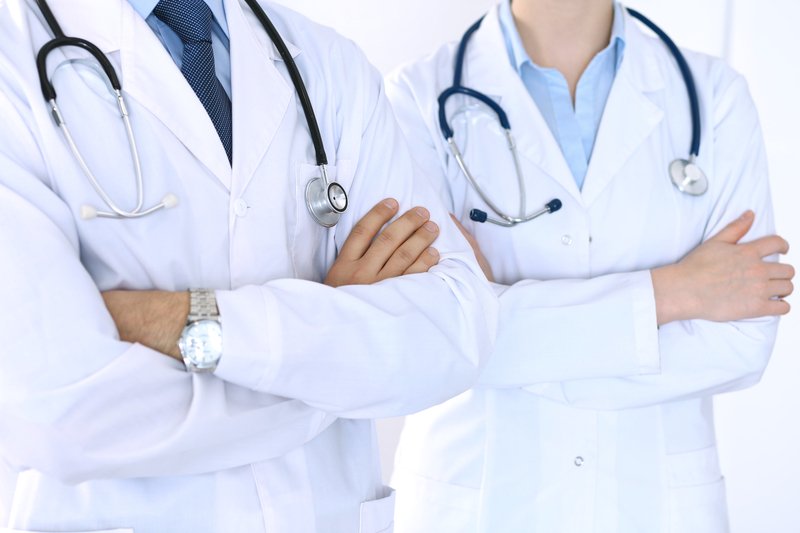 dreamstime_s_114880642 contratto medici