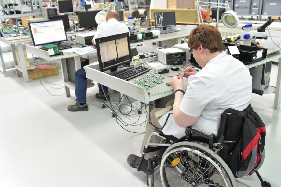 dreamstime_m_116745874 DISABILI LAVORO